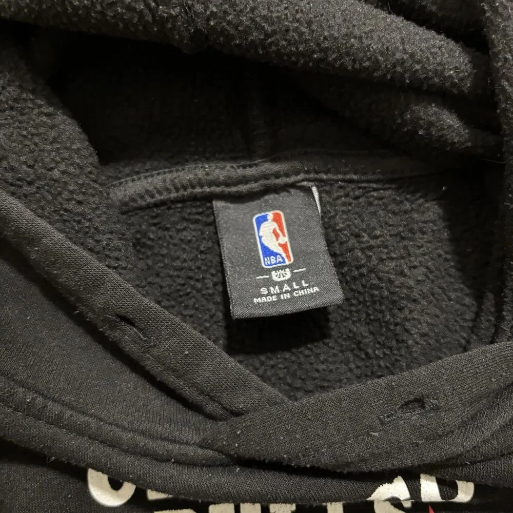 Chicago Bulls Hoodie Mens Small Black Fleece Sweatshirt Pullover NBA